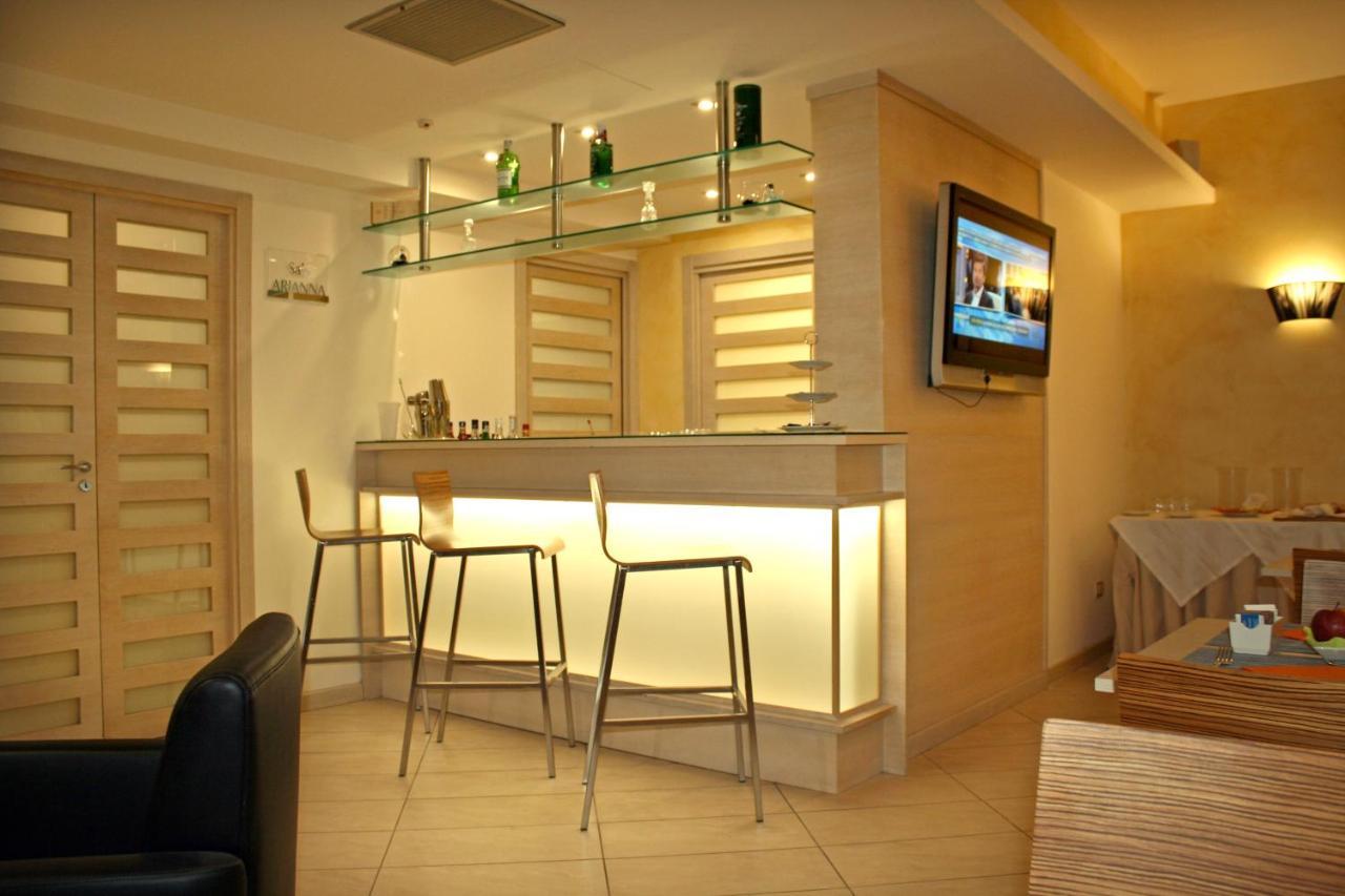 Hotel Villa Cibele 카타니아 외부 사진